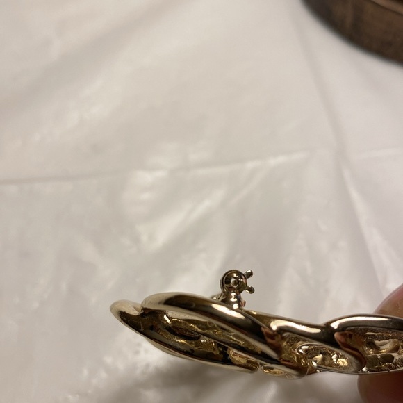 Vintage Sarah Coventry Round Swirl Brushed Smooth Gold Tone Brooch - Picture 5 of 8